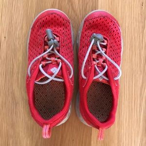 Columbia Girls Drainmaker Hybrid Shoes. Size 11